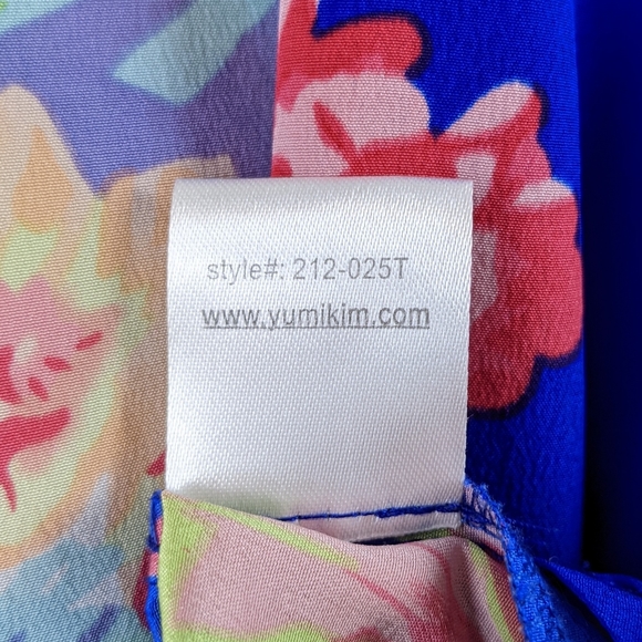 Yumi Kim Joey Blue Floral Silk Top Women's Size Small Revolve - Picture 8 of 10